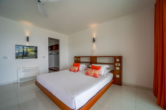 VILLA LES BASSES BEDROOM2 3