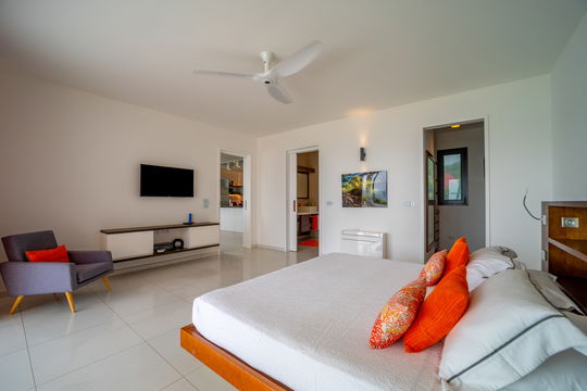 VILLA LES BASSES BEDROOM2 4
