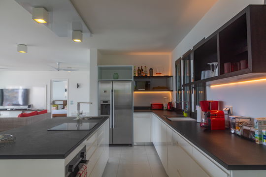 VILLA LES BASSES KITCHEN & DINING AREA 3
