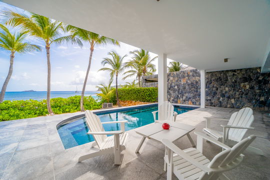VILLA LES BASSES POOL & TERRACE 1