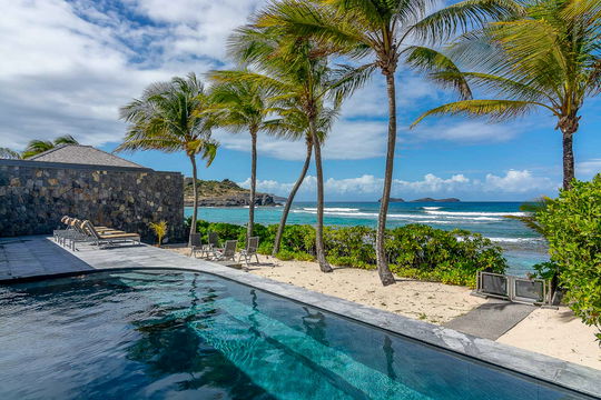 VILLA LES BASSES POOL & TERRACE 3