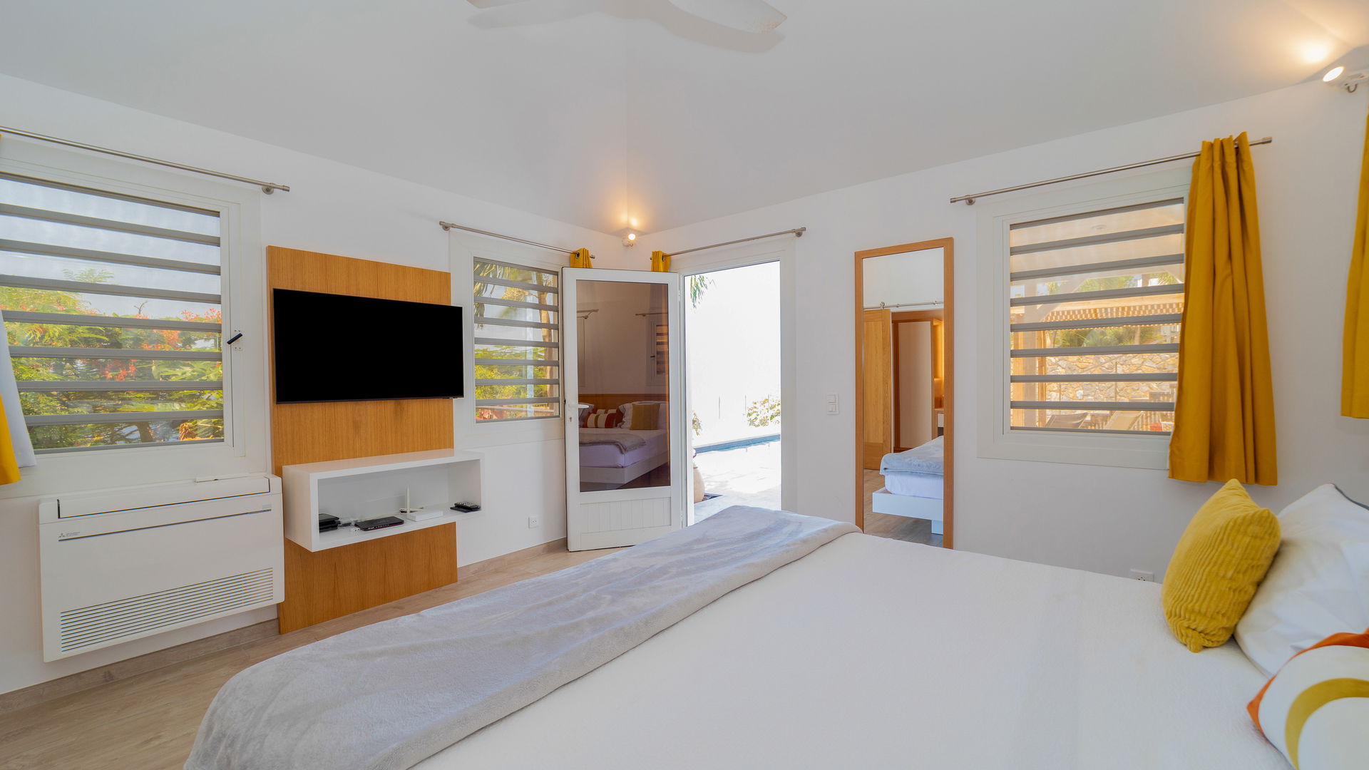 BEDROOM 1