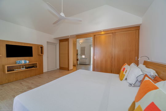 VILLA LA BALEINE BEDROOM2 5