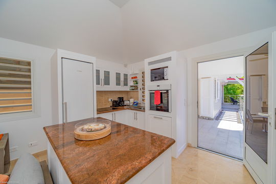 VILLA LA BALEINE KITCHEN & DINING AREA 1