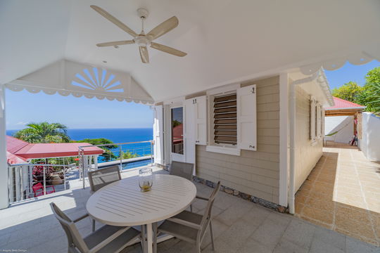 VILLA LA BALEINE KITCHEN & DINING AREA 4