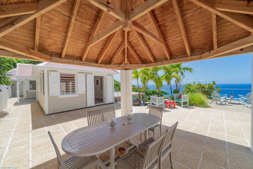 VILLA LA BALEINE KITCHEN & DINING AREA 8