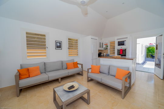 VILLA LA BALEINE LIVING AREA 2