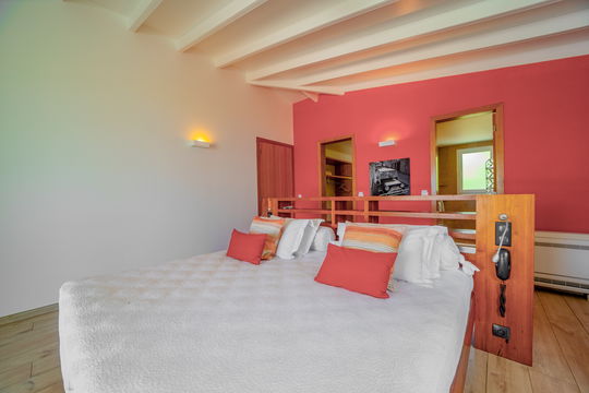 VILLA JARDIN D'EMMANUEL BEDROOM1 2