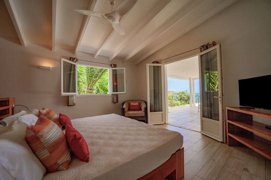 VILLA JARDIN D'EMMANUEL BEDROOM1 5