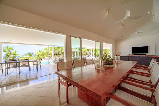 VILLA JARDIN D'EMMANUEL KITCHEN & DINING AREA 4