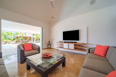 VILLA JARDIN D'EMMANUEL LIVING AREA 1