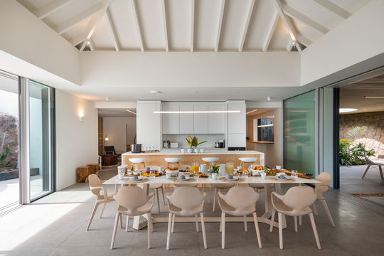 VILLA PAULISTA KITCHEN & DINING AREA 1