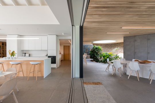VILLA PAULISTA KITCHEN & DINING AREA 6