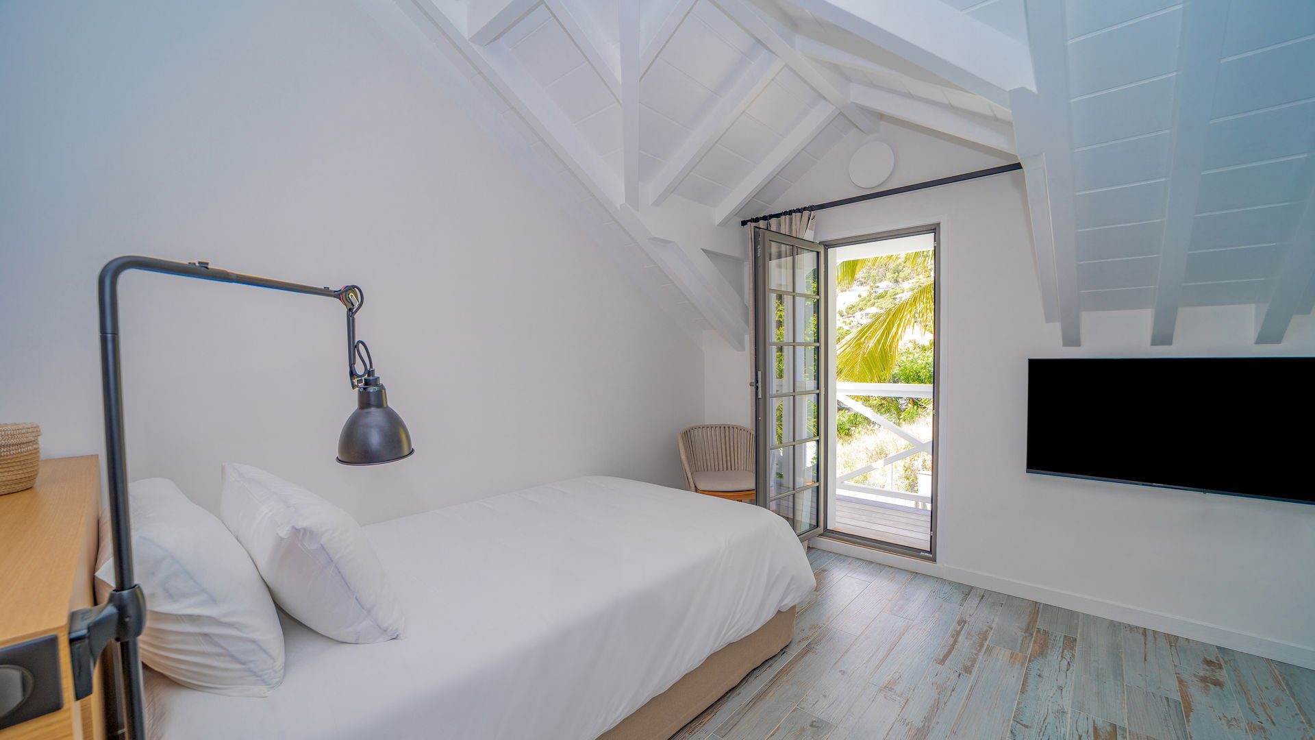 BEDROOM 5