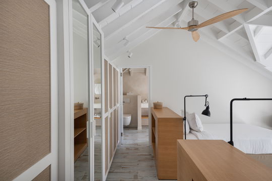 VILLA COLETTE BEDROOM5 9