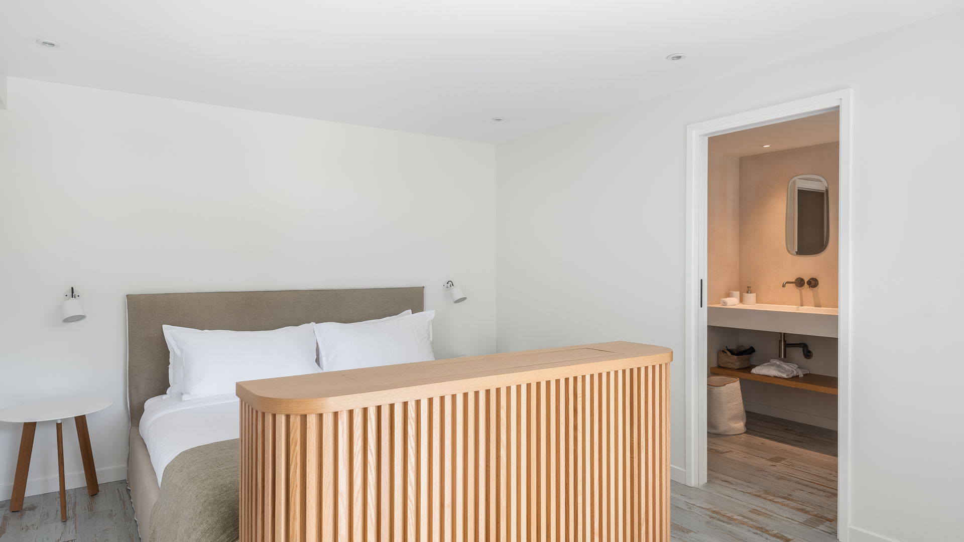 BEDROOM 6