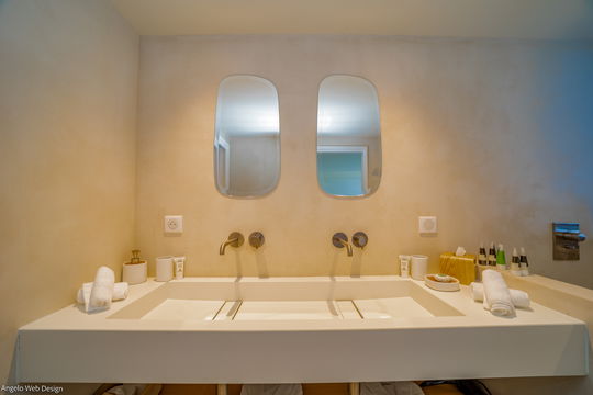 VILLA COLETTE BEDROOM6 8