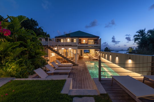VILLA COLETTE BY NIGHT 14