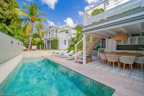 VILLA COLETTE KITCHEN & DINING AREA 1