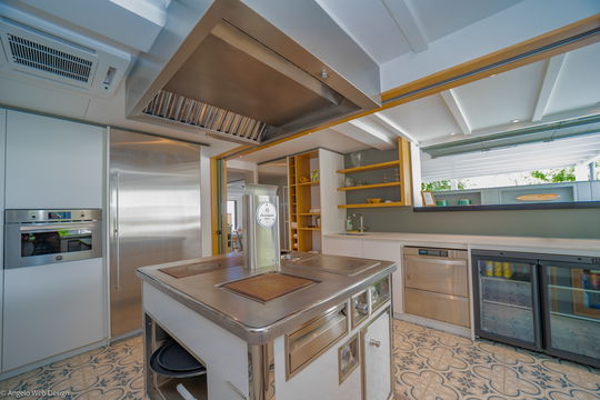VILLA COLETTE KITCHEN & DINING AREA 11