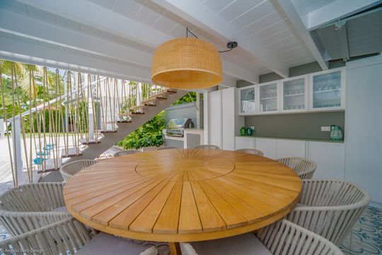 VILLA COLETTE KITCHEN & DINING AREA 4