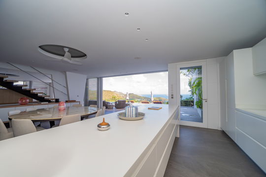VILLA PANORAMIC KITCHEN & DINING AREA 6