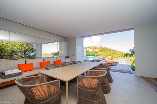 VILLA PANORAMIC OUTDOOR DINING AREA 4