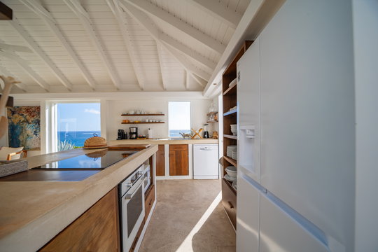 VILLA CARAMBA KITCHEN & DINING AREA 3