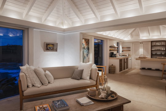 VILLA CARAMBA LIVING AREA 10