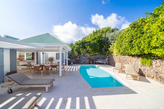 VILLA CARAMBA POOL & TERRACE 4