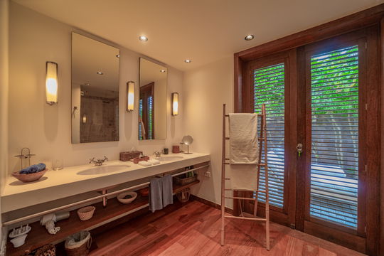 VILLA NAHMA BEDROOM3 9