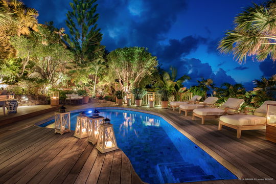 VILLA NAHMA BY NIGHT 1