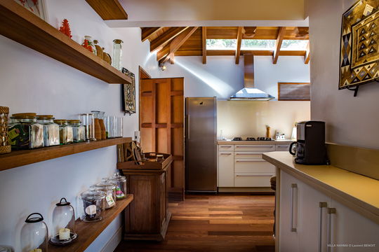 VILLA NAHMA KITCHEN & DINING AREA 6
