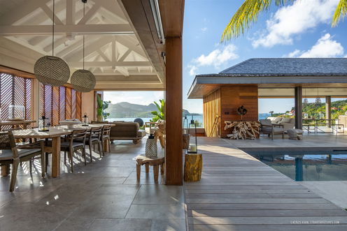 VILLA MAUD OUTDOOR DINING & LOUNGE AREAS 1
