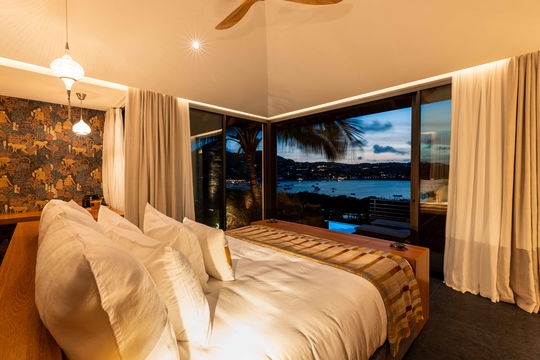 VILLA LARIMAR BEDROOM1 11