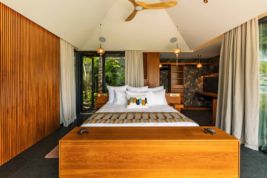 VILLA LARIMAR BEDROOM1 3