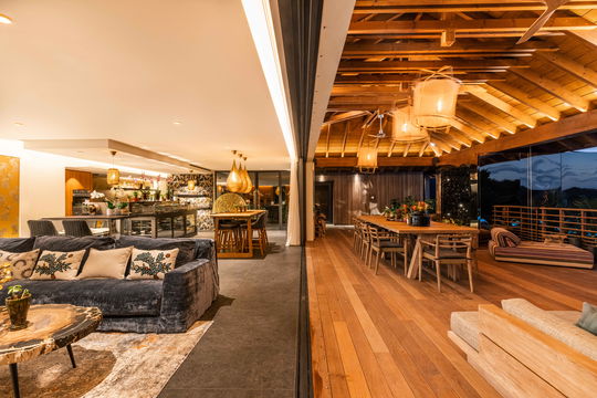 VILLA LARIMAR LIVING AREA 8