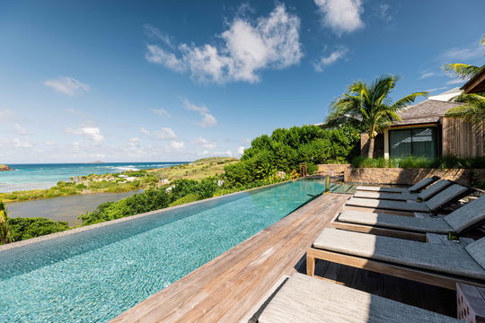 VILLA LARIMAR POOL & TERRACE 4