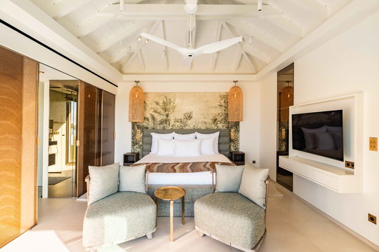 VILLA LAZULI BEDROOM1 2