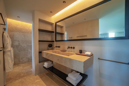 VILLA NEVER SAY NEVER BEDROOM4 12