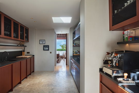 VILLA NEVER SAY NEVER KITCHEN & DINING AREA 9