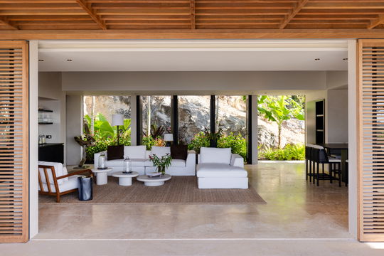 VILLA NEVER SAY NEVER LIVING AREA 17