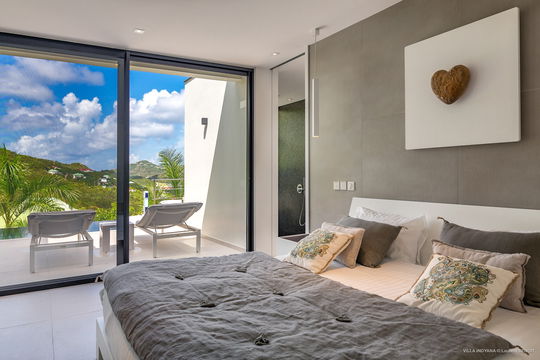 VILLA INDYANA BEDROOM1 3