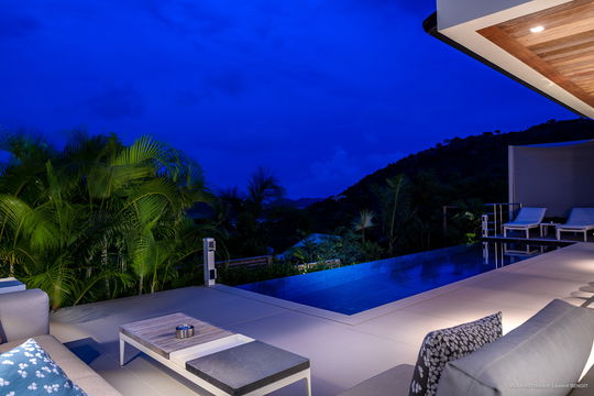 VILLA INDYANA BY NIGHT 6