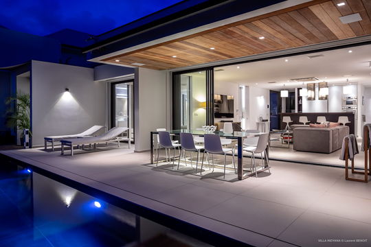 VILLA INDYANA BY NIGHT 8