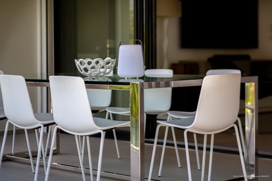VILLA INDYANA KITCHEN & DINING AREA 10