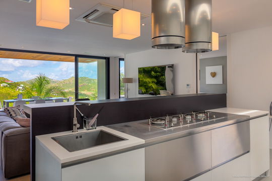 VILLA INDYANA KITCHEN & DINING AREA 5