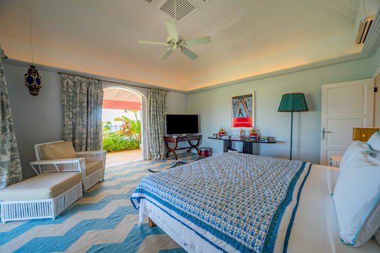 VILLA MUSTIQUE BEDROOM2 4