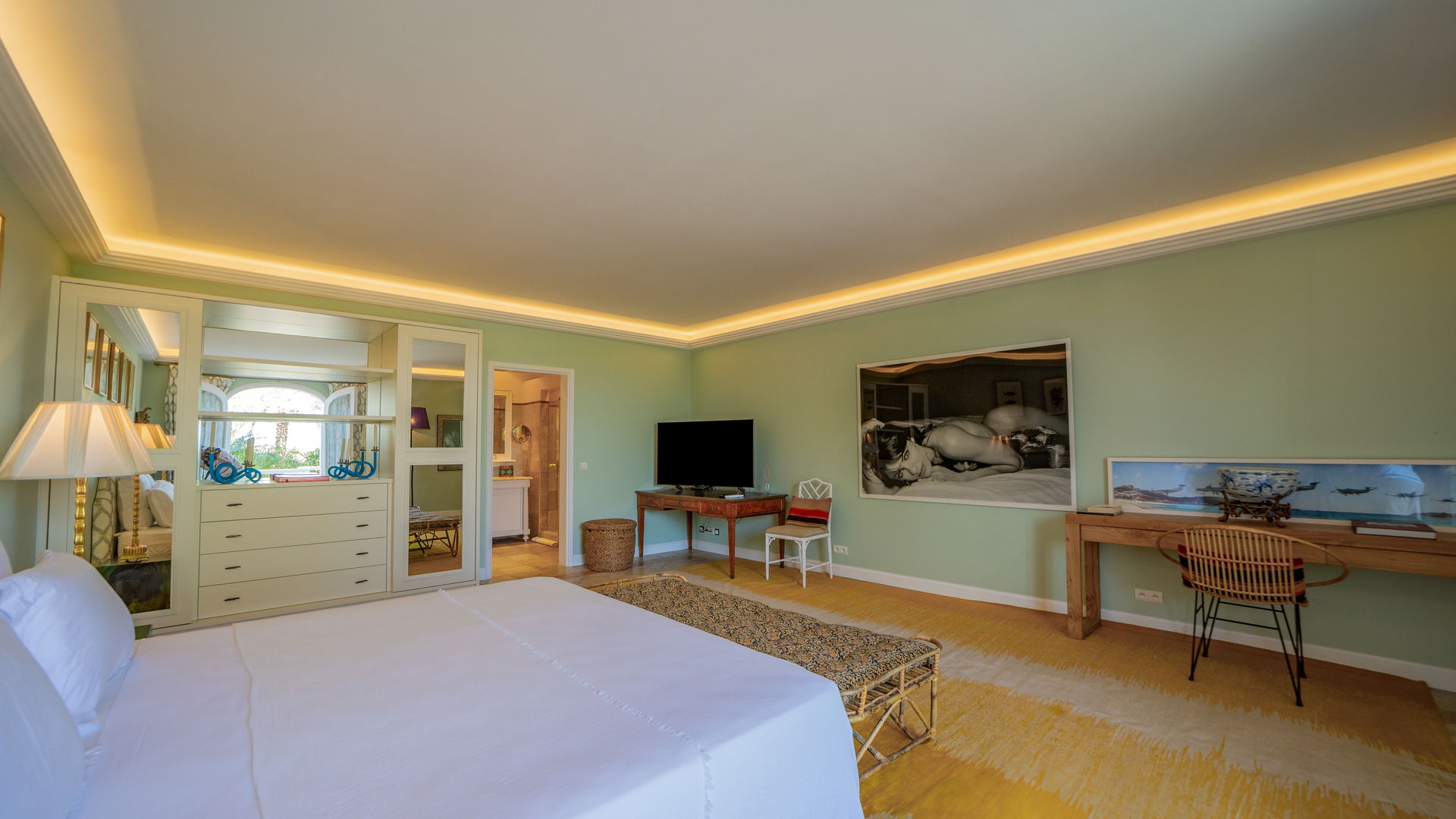 BEDROOM 4