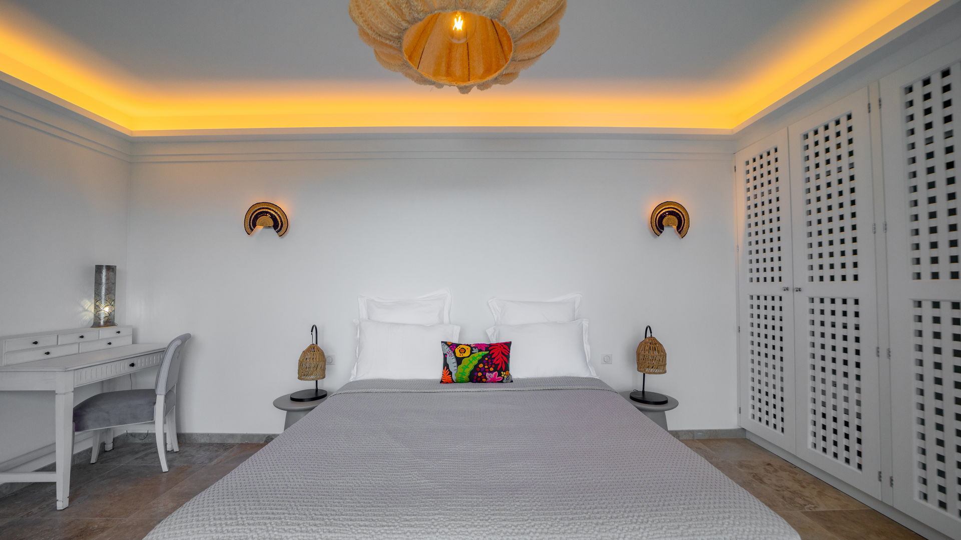 BEDROOM 6